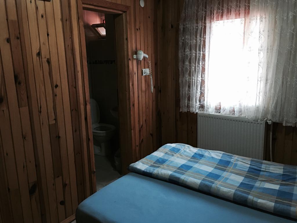 Agara Pansiyon Bostanci Bagian luar foto